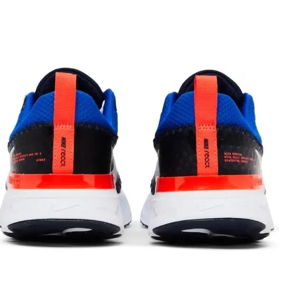 Nike Blue and Black Running Shoes - Picture 2 of 7